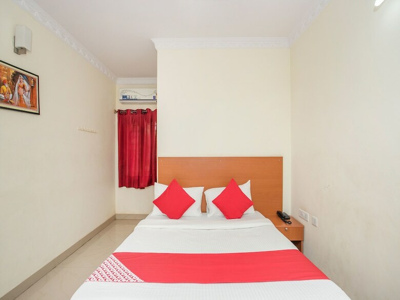 Oyo 14980 Hotel Shubha Sai