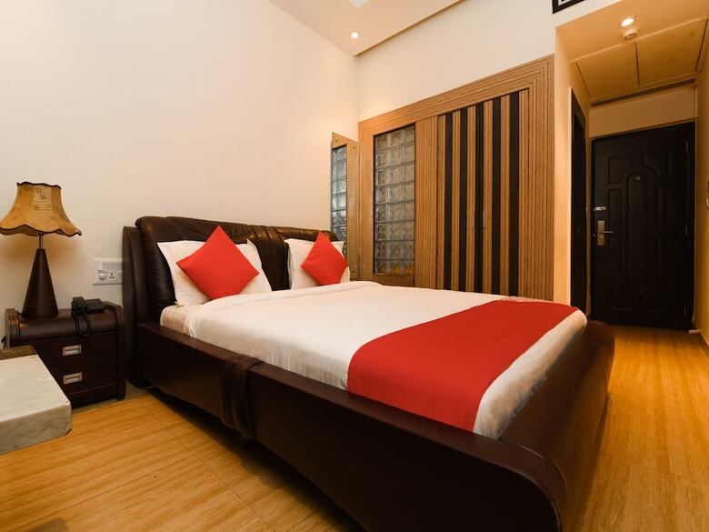 Hotel Oyo 15418 D'amore Resorts