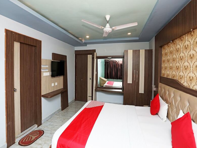 Apartamentos Oyo 16173 Hotel Dk