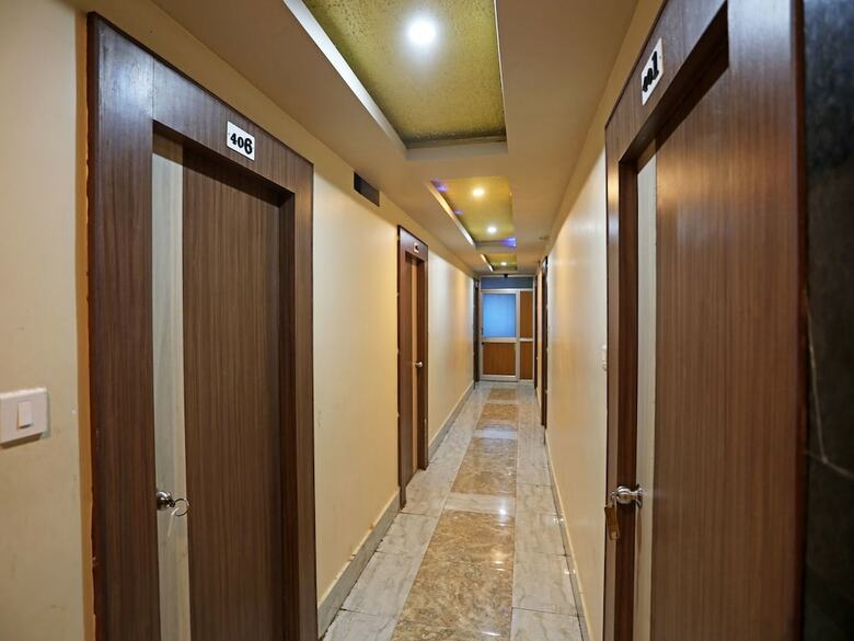 Apartamentos Oyo 16173 Hotel Dk