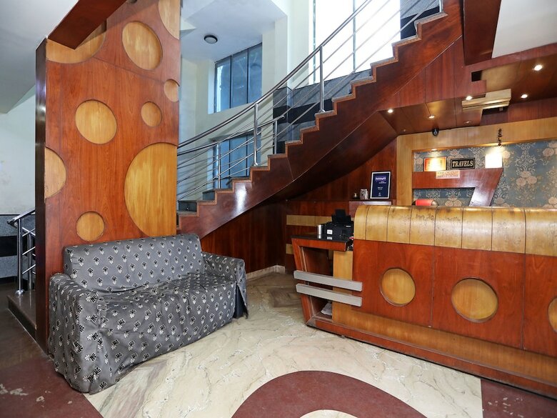 Apartamentos Oyo 16173 Hotel Dk