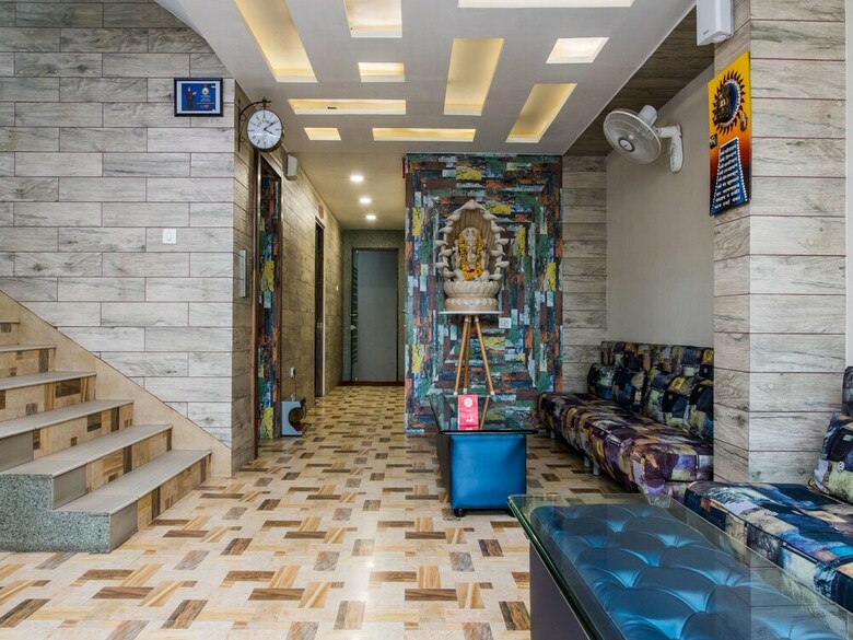 Oyo 15445 Hotel Sheekhar Inn