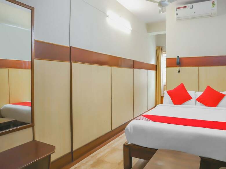 Hotel Oyo 16475 Sai Vishram