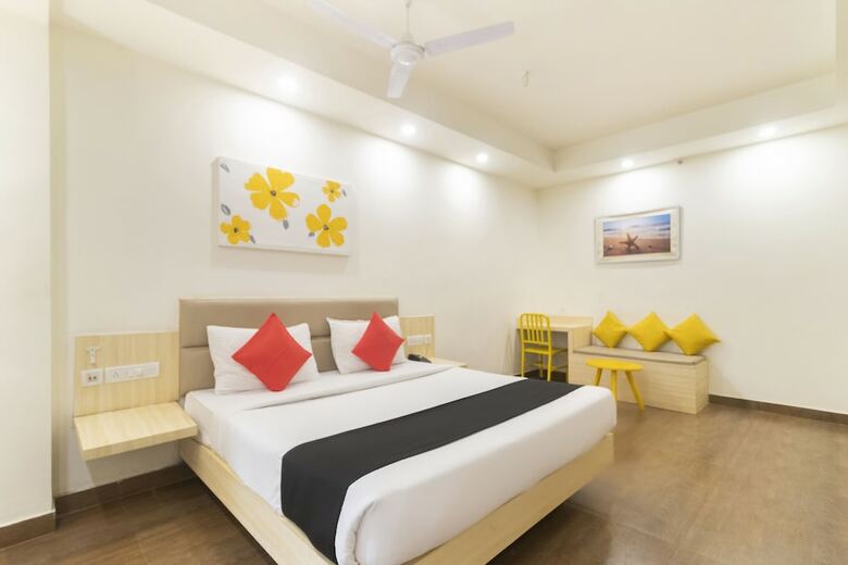 Oyo 16340 Yellow Hotels