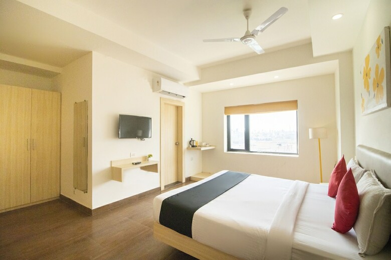 Oyo 16340 Yellow Hotels