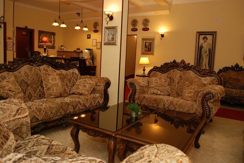 Planeta Inn Hotel