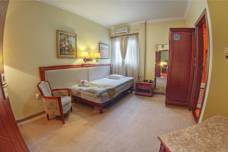 Planeta Inn Hotel