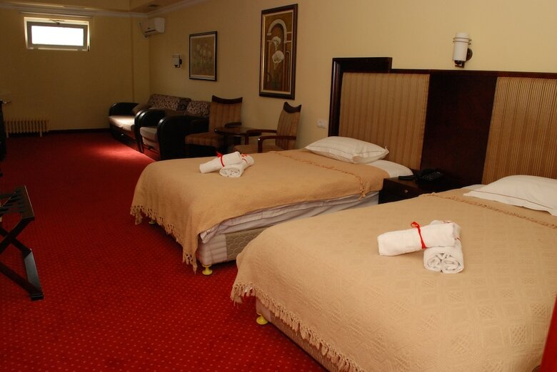Planeta Inn Hotel