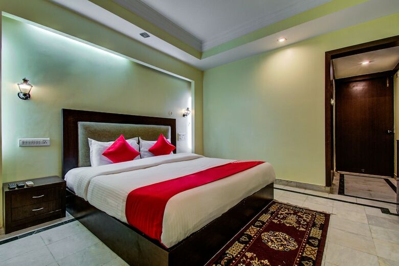 Oyo 2428 Hotel Ashish