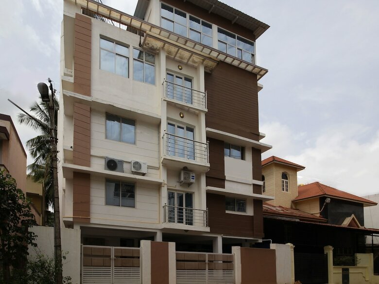 Hotel Oyo 16526 Karanji Homestays