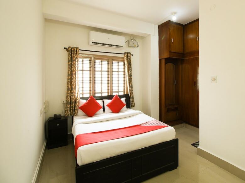 Hotel Oyo 16526 Karanji Homestays