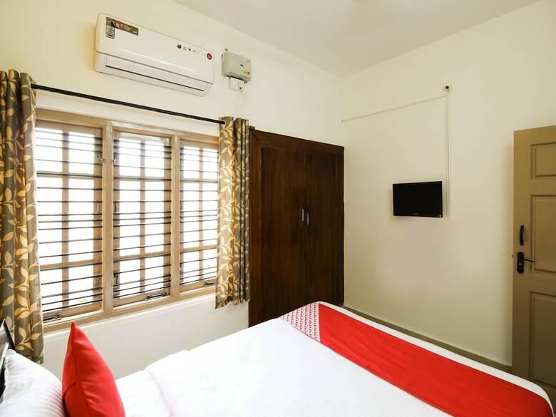 Hotel Oyo 16526 Karanji Homestays