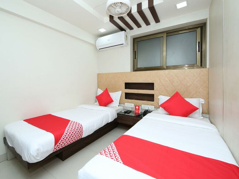 Oyo 14465 Hotel Cozy Residency