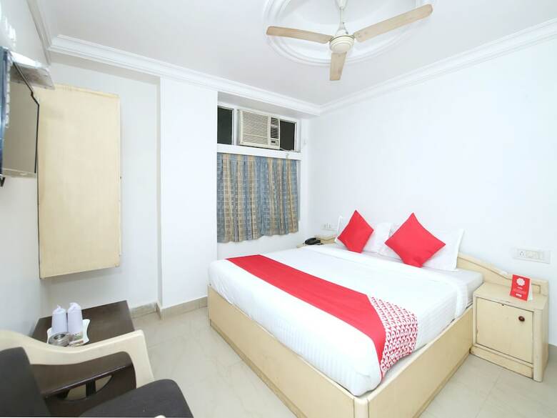 Oyo 14465 Hotel Cozy Residency