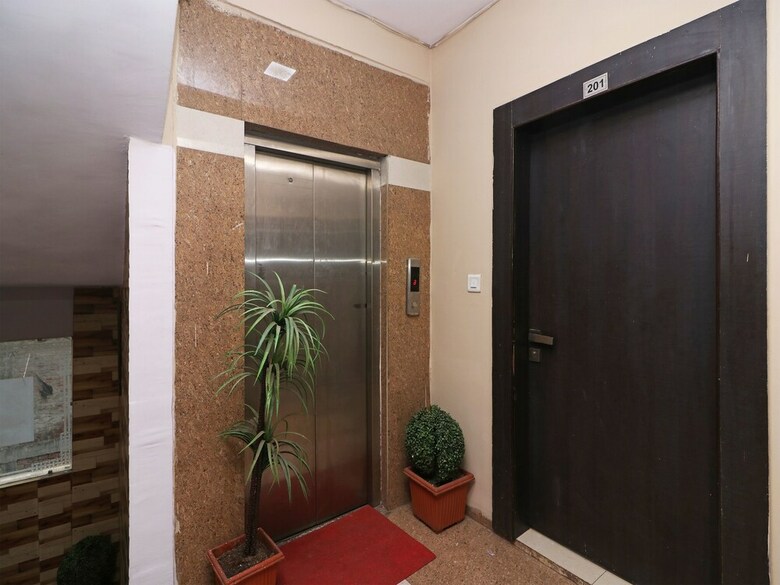 Oyo 8219 Hotel Manan