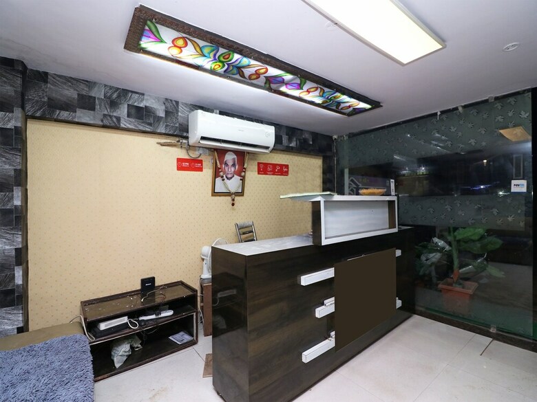 Oyo 8219 Hotel Manan