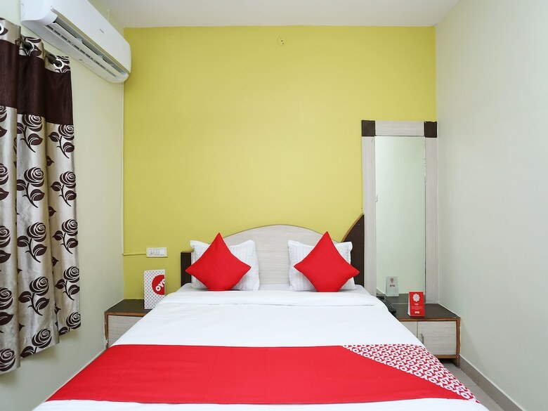 Oyo 14711 Hotel Natraj