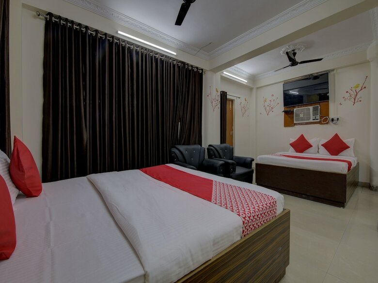 Oyo 15589 Hotel Kamdhenu