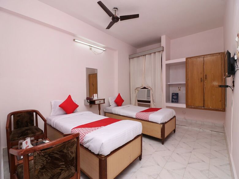 Oyo 16112 Hotel Uruvela International