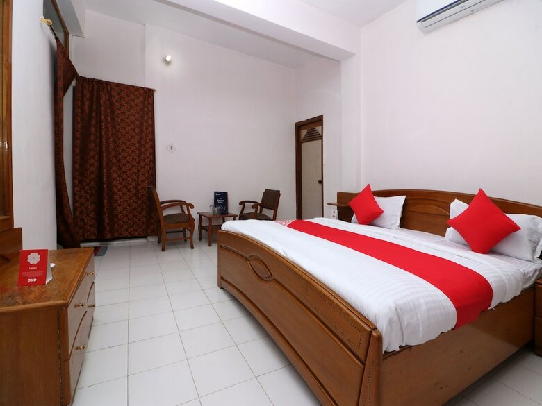 Oyo 16112 Hotel Uruvela International