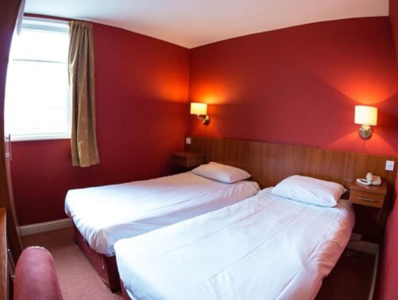 Thomas James Hotel