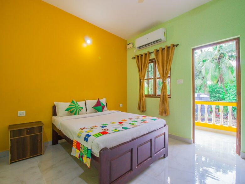 Hotel Oyo 16401 Home Colorful Studio Calangute Beach