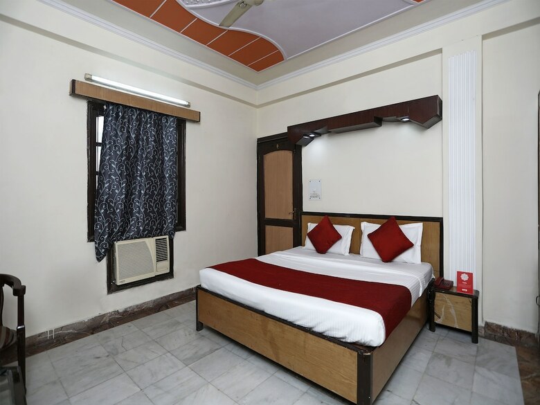 Oyo 12671 Hotel Prithvi Palace