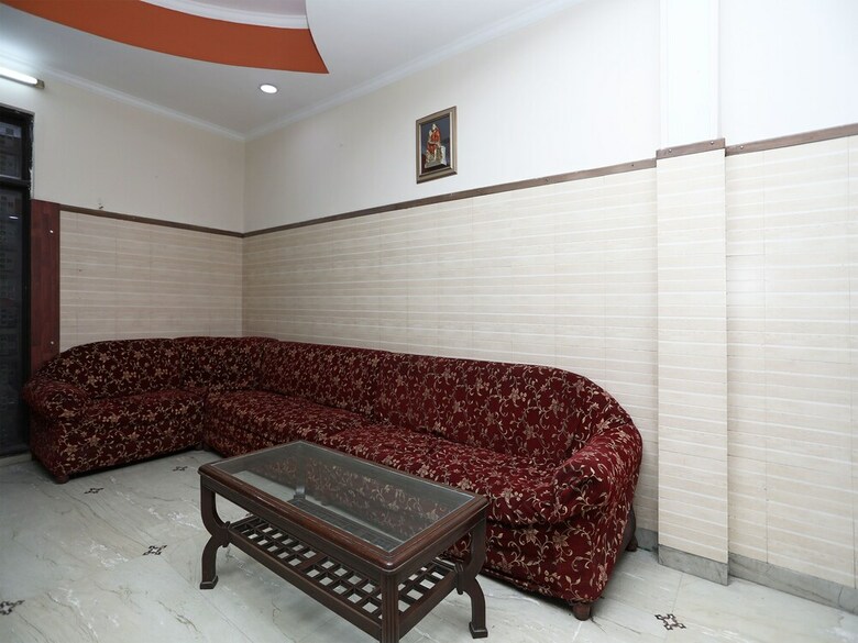 Oyo 12671 Hotel Prithvi Palace