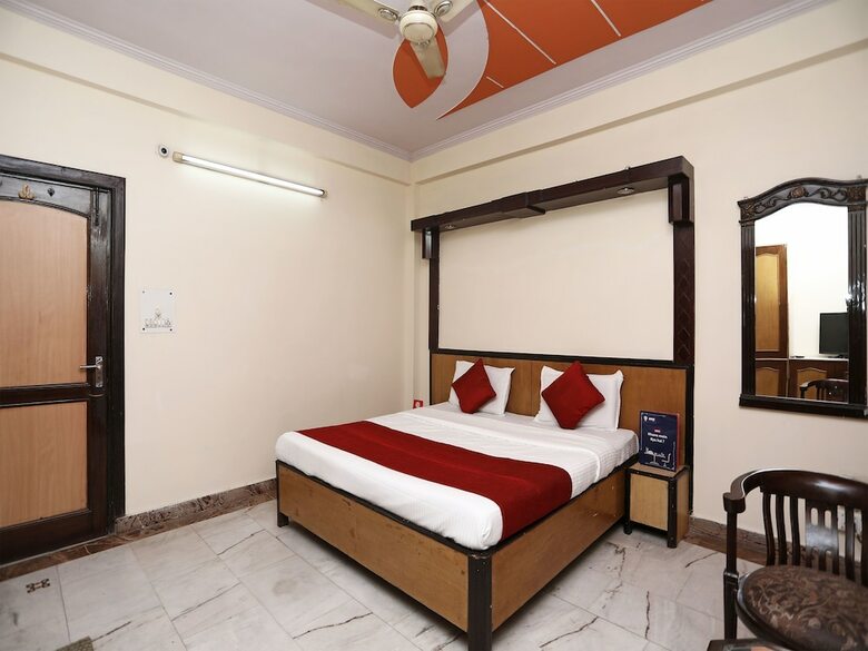 Oyo 12671 Hotel Prithvi Palace