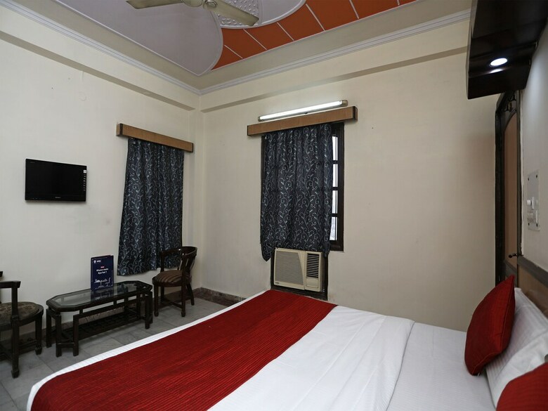 Oyo 12671 Hotel Prithvi Palace