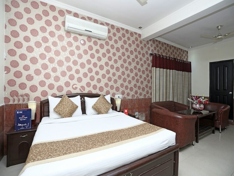 Hotel Oyo 14875 The Imperial Residency