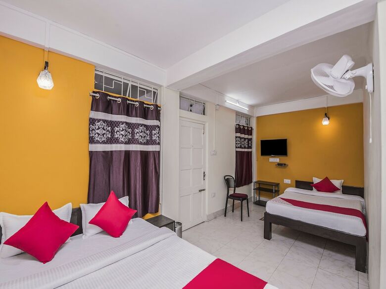 Hotel Oyo 16152 Home Away Home