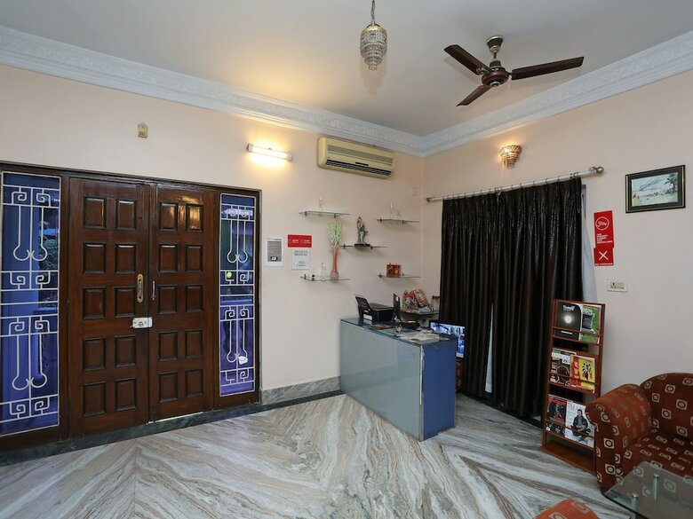 Hotel Oyo 16495 Kolkata Inn