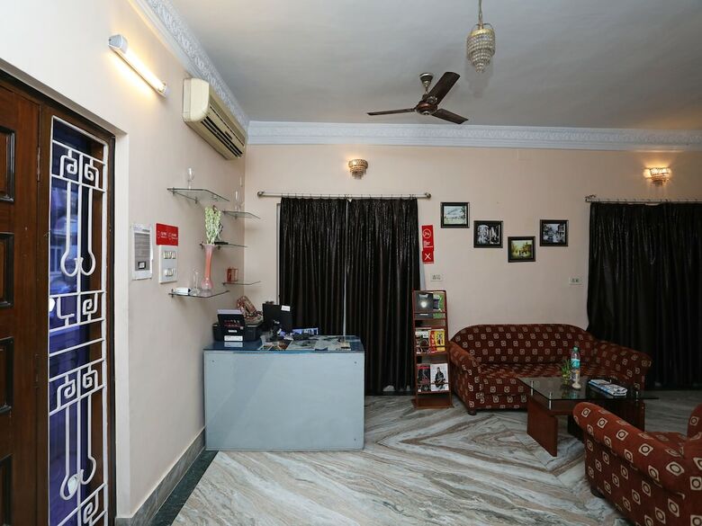 Hotel Oyo 16495 Kolkata Inn