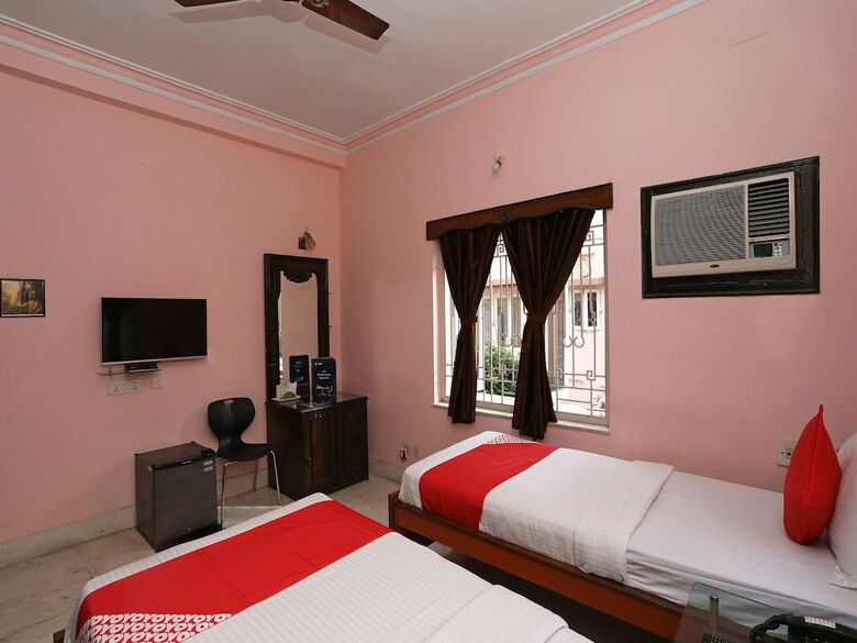 Hotel Oyo 16495 Kolkata Inn