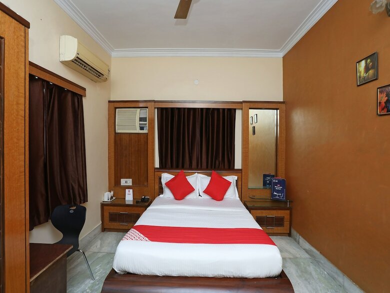 Hotel Oyo 16495 Kolkata Inn
