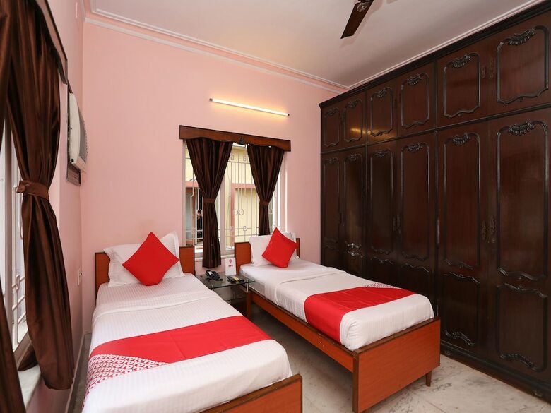 Hotel Oyo 16495 Kolkata Inn