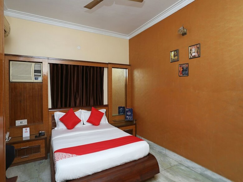 Hotel Oyo 16495 Kolkata Inn