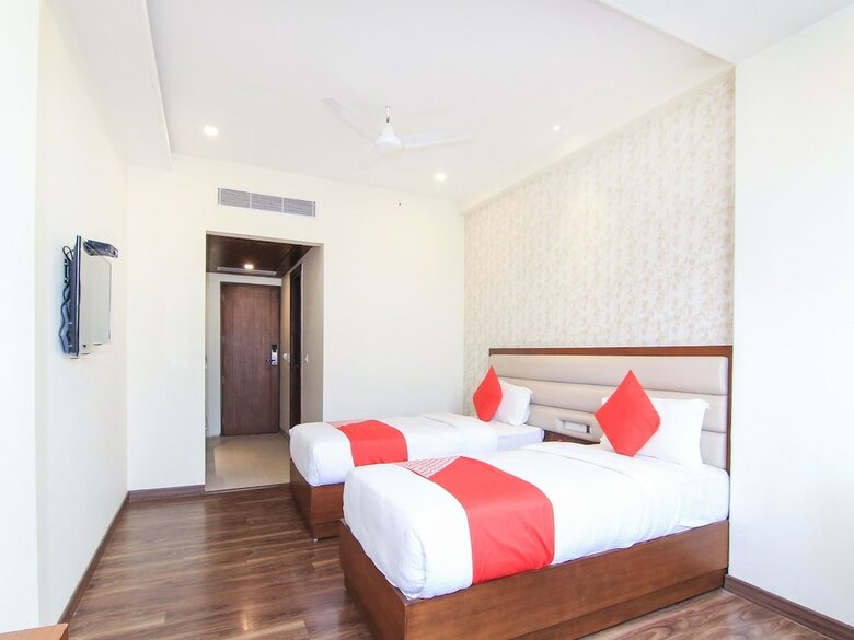 Hotel Capital O 15351 Vikram Palace