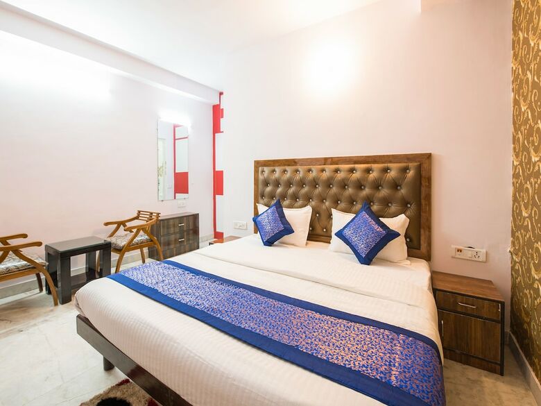 Hotel Oyo 14728 Manan Residency