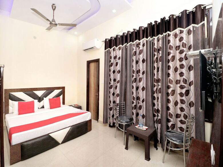 Hotel Oyo 16494 Dhunna Guest House