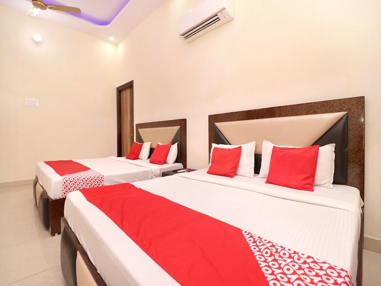 Hotel Oyo 16494 Dhunna Guest House