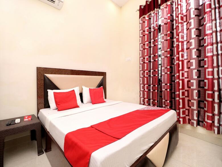 Hotel Oyo 16494 Dhunna Guest House