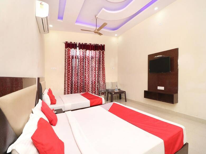 Hotel Oyo 16494 Dhunna Guest House
