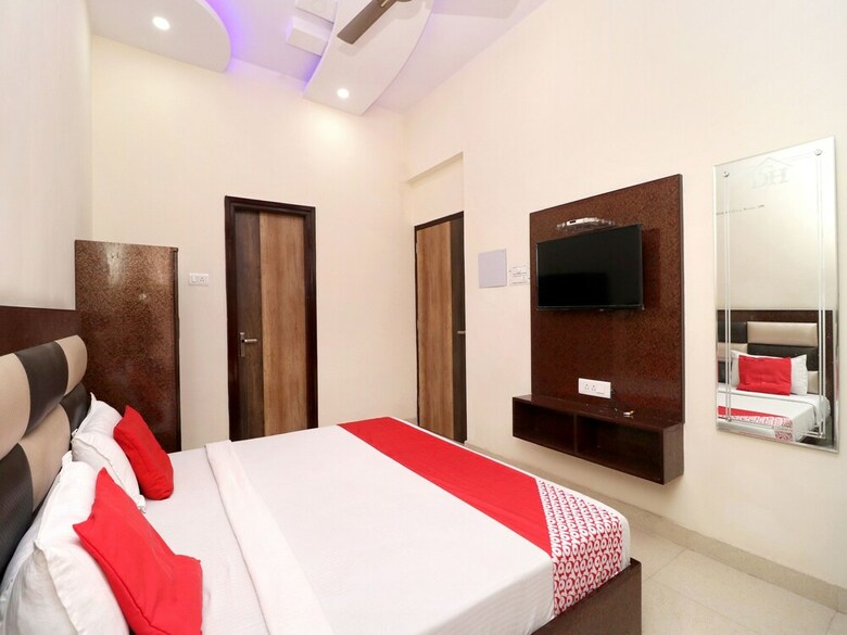 Hotel Oyo 16494 Dhunna Guest House