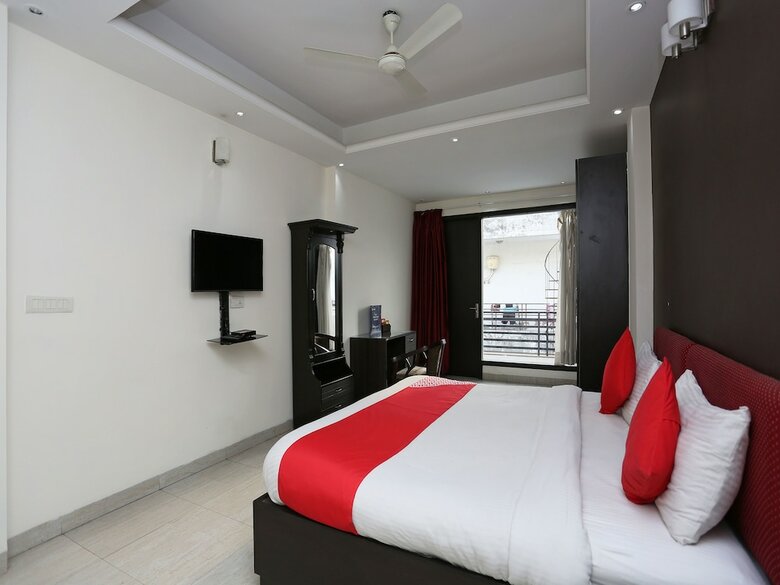 Oyo 16410 Hotel Retreet