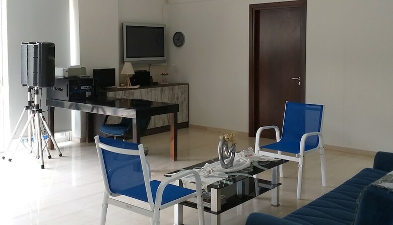 Aparthotel Alexiou Apartments Blue
