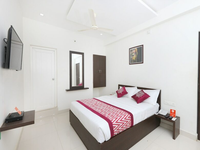 Hotel Oyo 15601 Bhimas Residency
