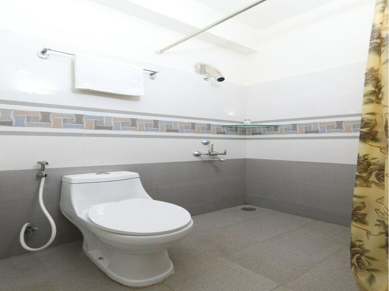 Hotel Oyo 15601 Bhimas Residency