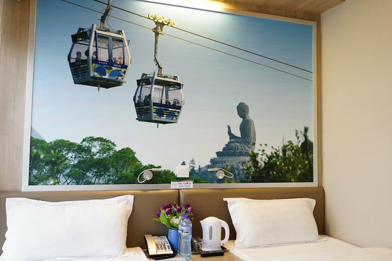 Cruise Hotel